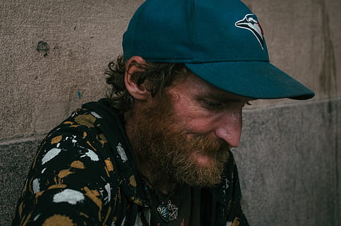 uomo, tipo, vecchio, berretto, barba, parete, peli del viso, una persona, persone reali, metà uomini adulti, stili di vita, capi di abbigliamento, maschi, uomini, metà adulto, adulto, attività di svago, colpo alla testa, ritratto, analizzare, cercare, guardare, caratteristica della parete, adulto maturo, uomini maturi, baffi, uniforme, 4K, CC0, dominio pubblico, privo di copyright