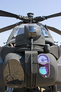 apache, helikopter, fighter, himmel, transportform, natur, dag, militær, transportmidler, ingen mennesker, luftfartøj, udendørs, skyfri himmel, våben, sollys, lav vinkel visning, konflikt, tæt på, krig, meddelelse, arkitektur, kampene, 2K, CC0, offentligt domæne, royaltyfrie