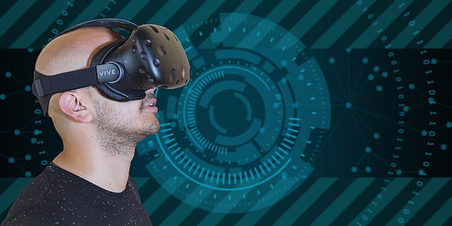 virtuelle Realität, Netzwerk, Technologie, Kommunikation, Wirklichkeit, virtuell, Digital, Vernetzung, Verbindung, Information, Gadget, eine Person, echte Menschen, Brille, suchen, Lebensstile, Männer, Porträt, Freizeitbeschäftigung, Kopfschuss, junge Männer, drinnen, Mitte Erwachsener, Deckel, junger Erwachsener, Männer mittleren Alters, Sonnenbrille, 5K, CC0, gemeinfrei, lizenzfrei