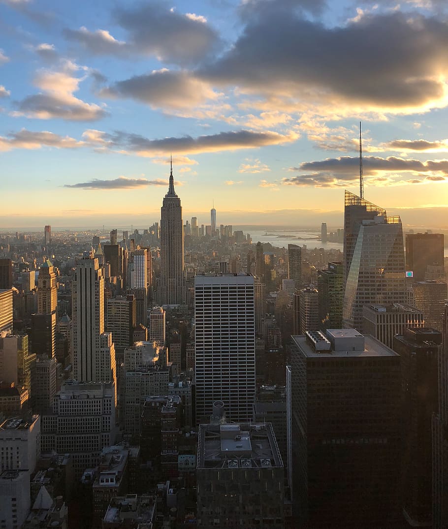 skyview, nyc, exterior de l'edifici, arquitectura, estructura construïda, cel, ciutat, edifici, exterior d’edifici d’oficines, paisatge urbà, gratacels, alta - alta, núvol - cel, posta de sol, torre, modern, destinacions de viatge, multitud, ple de gent, horitzó urbà, fletxa, turisme, a l'aire lliure, districte financer, 2K