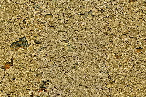 paret, façana, guix, esquerdat, estructura, textura, fons, grunge, vintage, resistent, nua, brut, esquerdes, envelliment, patró, crack, fràgil, pàtina, irregular, la fugacitat, superfície, marc complet, dia, sec, cap gent, sequera, naturalesa, a l'aire lliure, brutícia, aspre, vista d’angle alt, vell, espatllat, clima àrid, arquitectura, clima, fang, deteriorament, 5K, CC0, domini públic, lliure de regalies
