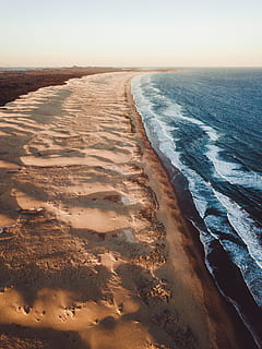 plaża w ciągu dnia, ocean, na dworze, woda, morze, Natura, linia brzegowa, piasek, gleba, plaża, Australia, farma bobsliów nsw 2316, farma bobów, Wybrzeże, fale morskie, pustynia, krajobraz, słoneczny, słońce, niebieska woda, pustynia Safari, wylądować, niebo, scenics - natura, piękno natury, horyzont, horyzont nad wodą, spokój, spokojna scena, żadnych ludzi, fala, idylliczny, sport wodny, czyste Niebo, ruch, 4K, CC0, domena publiczna, darmowe zdjęcia