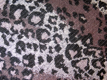 stof, strikning, væv, uld, mønster, baggrund, struktur, pensioneret, leo print, grå, grå sort, vævet, klæde, tøj, indretning, mode, handle ind, på mode, moderne, dekoration, beklædningsgenstand, varehuse, købe, fuld ramme, baggrunde, tekstil, ingen mennesker, tekstureret, tæt på, hvid farve, design, abstrakt, ru, form, fik øje på, rød, kreativitet, materiale, høj vinkel visning, Brun, ekstrem nærbillede, Kunst og håndværk, 1080P, CC0, offentligt domæne, royaltyfrie