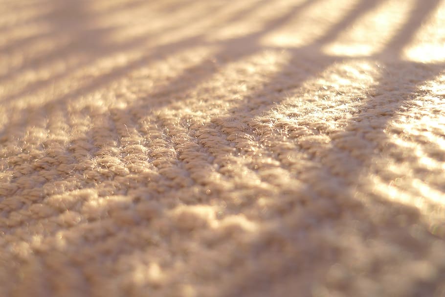 nus, patró, llum, marc complet, enfocament selectiu, fons, llum solar, cap gent, ombra, primer pla, naturalesa, textura, tèxtil, dia, hivern, a l'aire lliure, catifa - decoració, catifa, suavitat, terra, llana, 2K