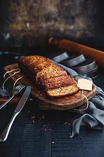 geschnitten, Brot, Tafel, Lebensmittel, Person, Mensch, französischer Toast, Toast, Meeresfrüchte, Hummer, Leben im Meer, Tier, Körnerbrot, französisches Brot, Brotlaib, Brötchen, bbq, Hackbraten, Sesam, Würze, Pita-Brot, Tortilla, Essen und Trinken, fertig für den Verzehr, Frische, Fleisch, drinnen, Tabelle, Stillleben, keine Leute, Essgeschirr, Nahansicht, Genuss, Küchenutensilien, Versuchung, Fokus auf den Vordergrund, Gabel, Wohlbefinden, Mahlzeit, gesundes Essen, Tischmesser, Abendessen, Komfort Essen, 5K, CC0, gemeinfrei, lizenzfrei