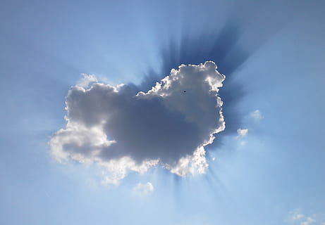 himmel, Sky, skyer form, blå, cumulus skyer, dramatisk, lyse, mørke skyer, vejr, truende, dyster, storm skyer, grå, sky - himmel, skønhed i naturen, ingen mennesker, natur, dag, hvid farve, lav vinkel visning, ro, udendørs, baggrunde, scenics - natur, fuld ramme, rolig scene, sollys, idyllisk, hvid, solrig, Midt i luften, 2K, CC0, offentligt domæne, royaltyfrie