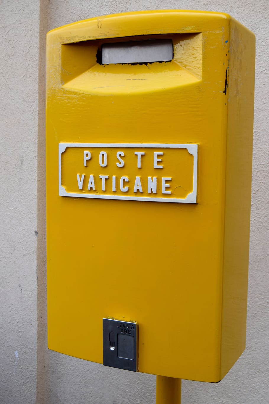 gul, Postboks, vatikanske post, meddelelse, postkasse, tekst, post, brev, offentlige postkasse, vestlige script, murbygningsfunktion, ingen mennesker, korrespondance, dag, tæt på, udendørs, skilt, arkitektur, sikkerhed, mail slot, metal, boks, besked, 5K